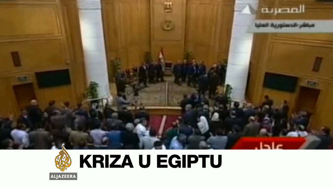 وُجهت إلى مرسي تهمة قتل المتظاهرين