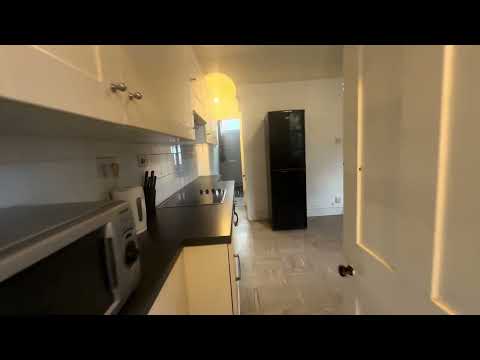 34 Carlton