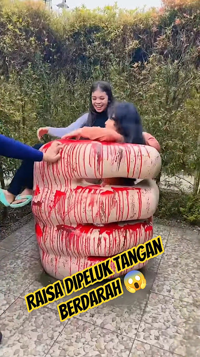 BLOODY HANDS 😱😩#sort #funny #comedy #sambilancuan #lucu #treanding #ngakak #rachelarsya #horror