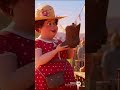 vidéoclip de marché aux puces du vrai ouate version 4