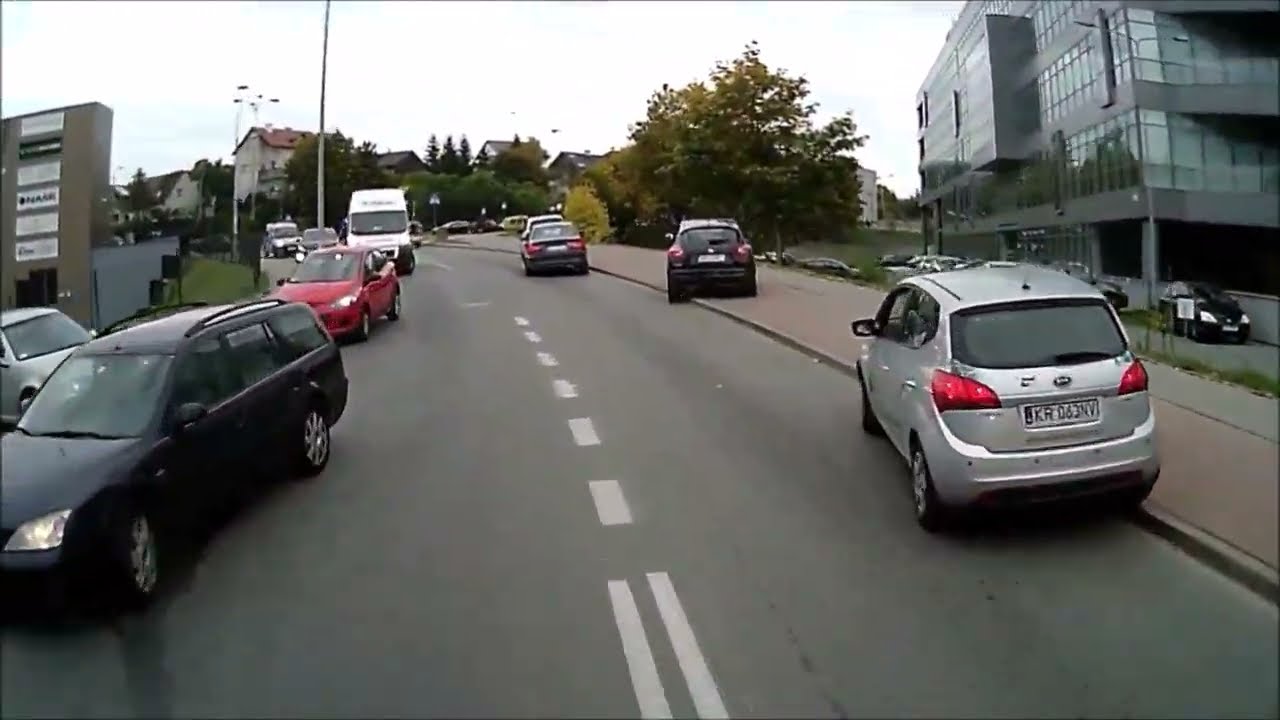 SRT i GCBA Alarmowo do pożaru samochodu.