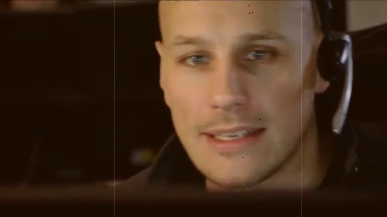 Tunnelbanan Säsong 1 Avsnitt 1 Vakterna får fullt upp vid löningshelg