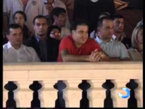 ვალერი მელაძის საქველმოქმედო კონცერტი ბათუმის პიაცაზე