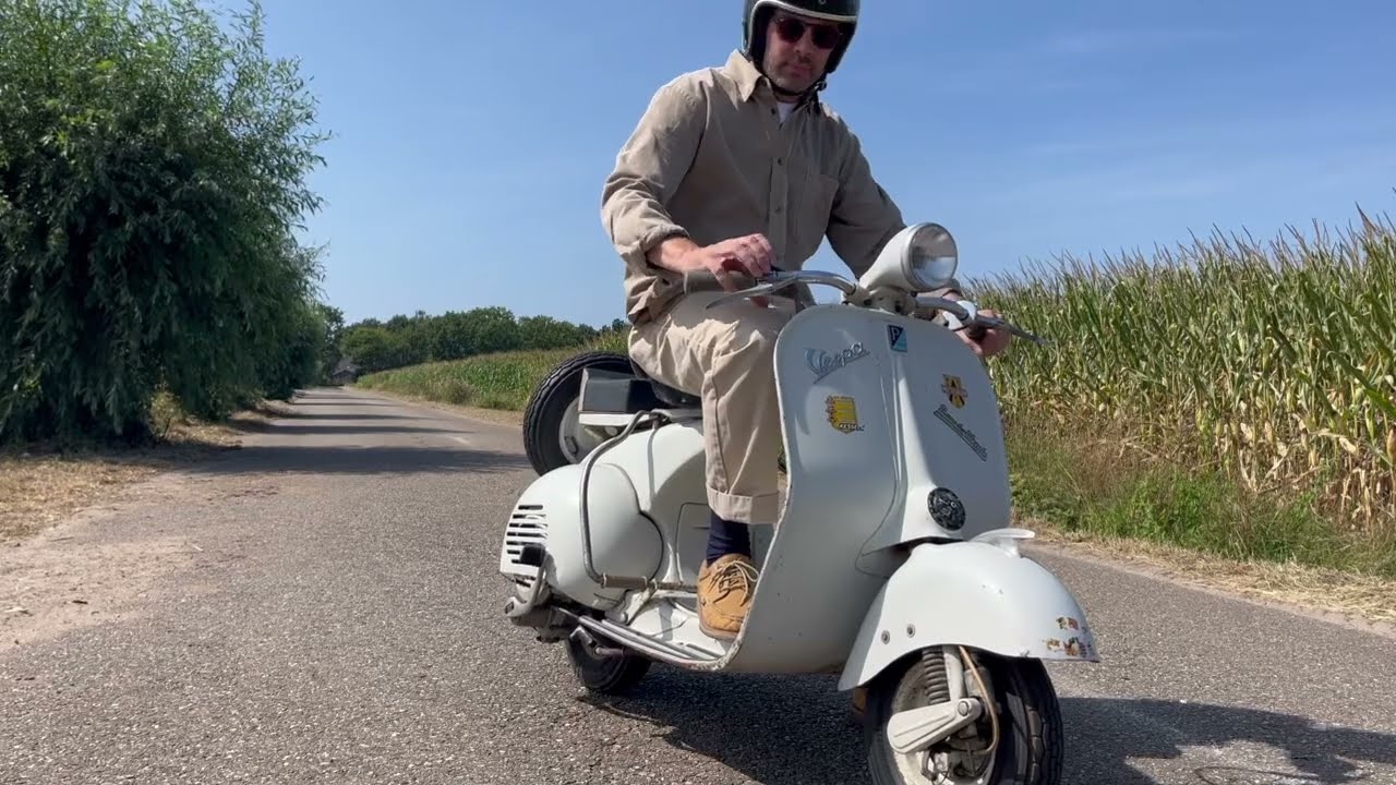 Vespa 150 VL1 “Struzzo” form 1955 (M.I.S.A.)