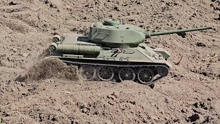 Испытания танка Т-34, в сыпучей земле