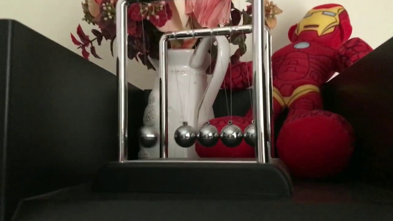 Newton's Cradle YouTube