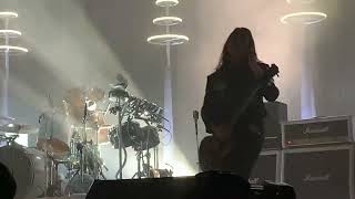 Greta Van Fleet Toronto Aug 19/2022 Jake prepping his hair