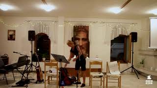 Mariš: Empty Handed Lifestyle