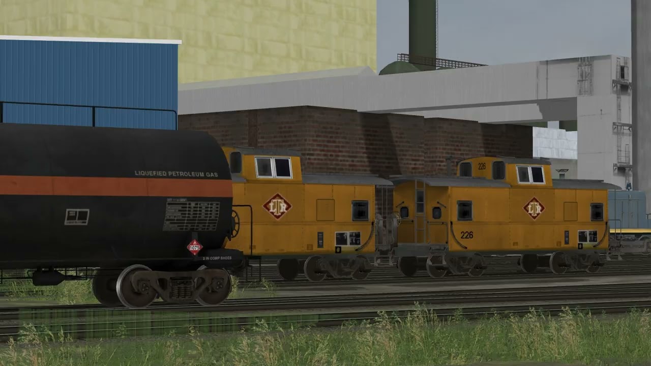 Northland Blackhawk Division Tour 3: Lake River Terminal's Southport yard switcher