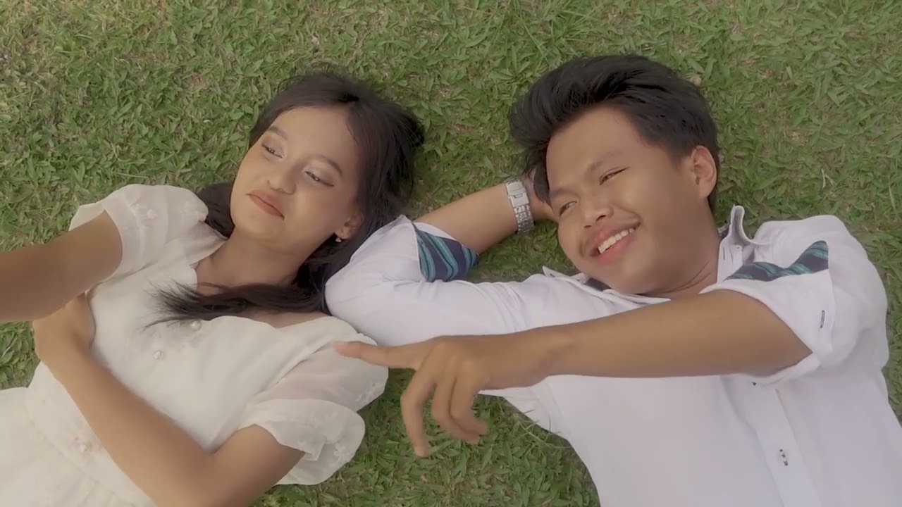 Can't Help Falling in Love [Music Video]