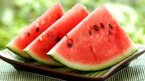 Quante fette sono 100 grammi di anguria?
