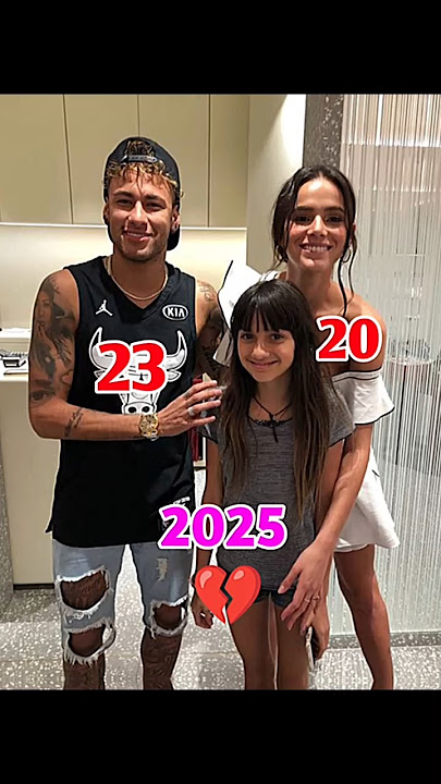Neymar Jr and girlfriend #shorts #funny #viralshorts #trending #footballplayer