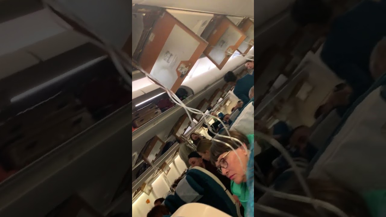 Horror Flight with Oman Air (Emergency Descent)