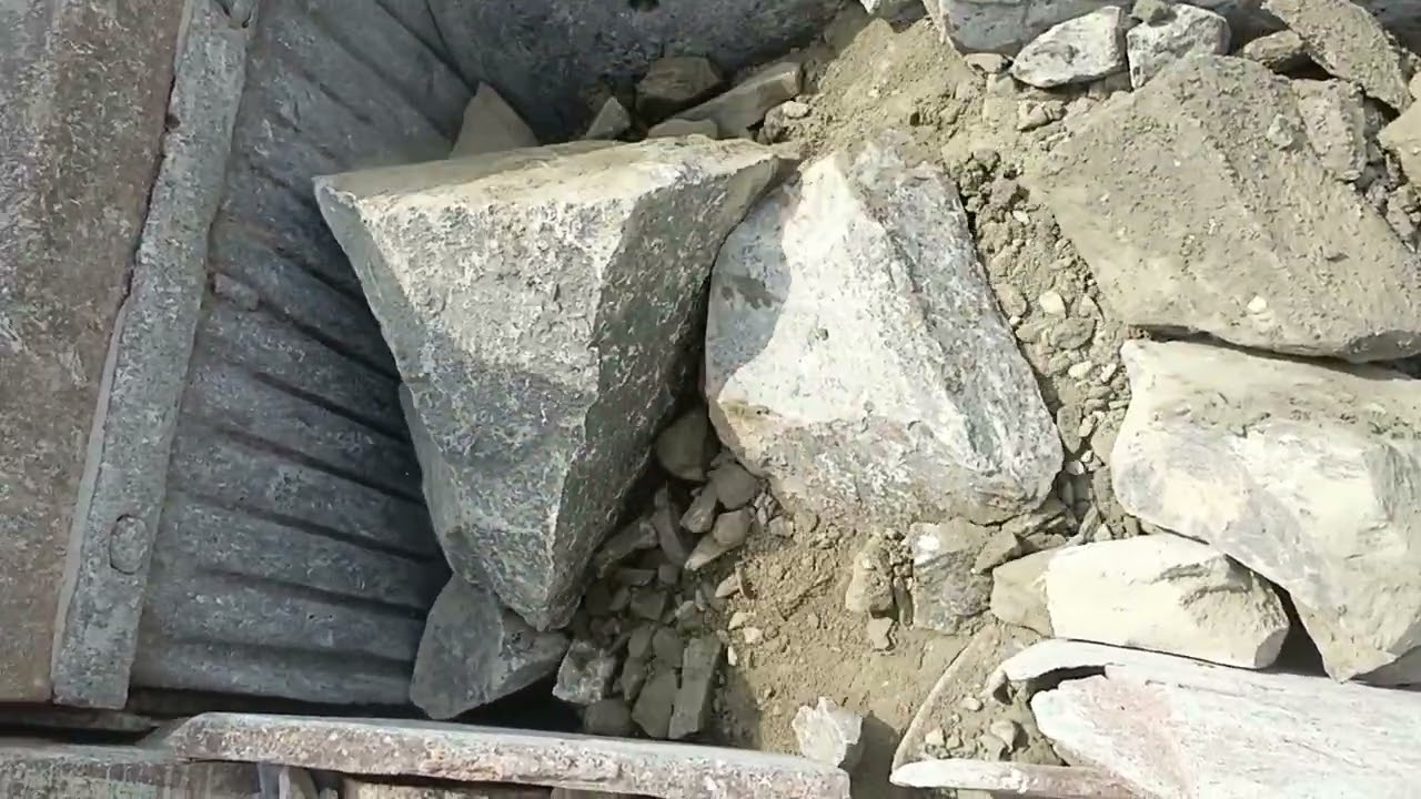 #Stonecrushers #rockcrusher #rockcrushing #jawcrusher  #stonecrusherplant #stonecrush #asmrsounds