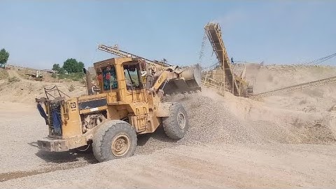 Lodar cat 966f loading crush on plant |Cat 966f loading dump truck|Hard Work