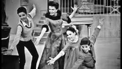 Judy Garland Christmas Special (1963) old commerci...