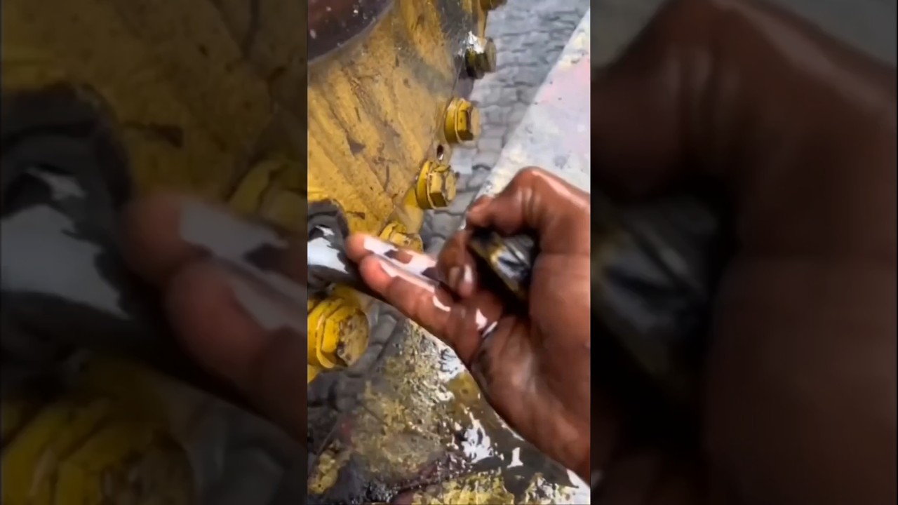 A funny couple's daily joys 