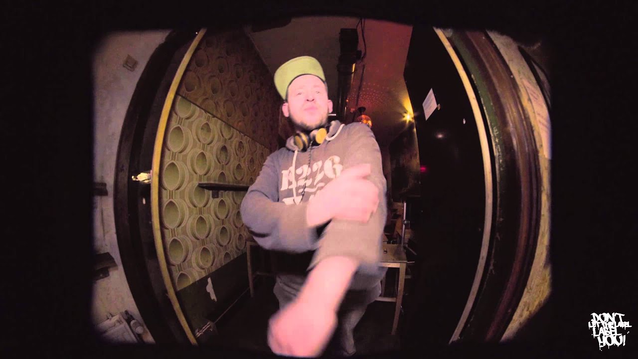 DLTLLY // Live Bars // Finest (prod. Type) deutschrap quotes