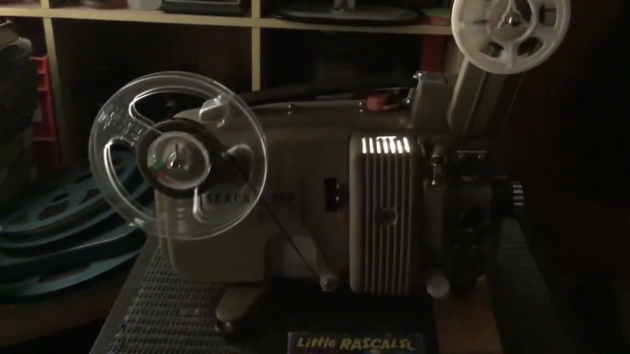 Sekonic 80-P Standard 8mm film projector operating - YouTube