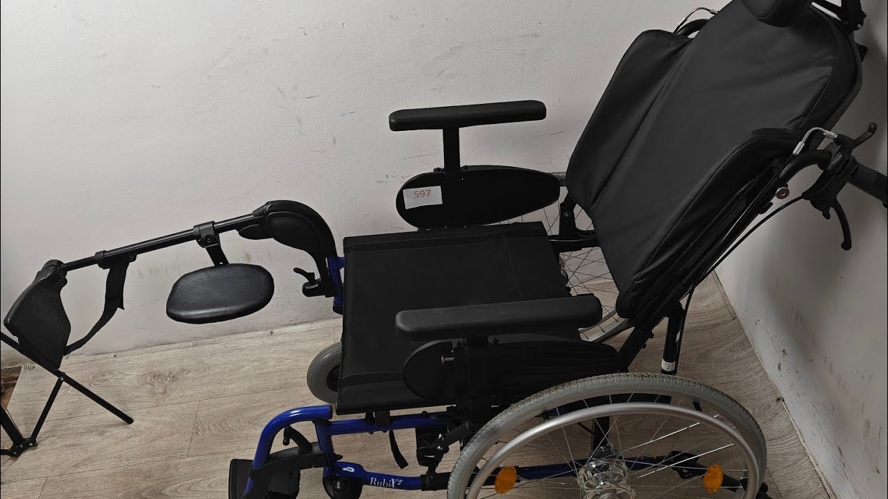 597.Широке крісло колісне 52 см з відкидною спинкою Breezy Rubix 2 Comfort б/в