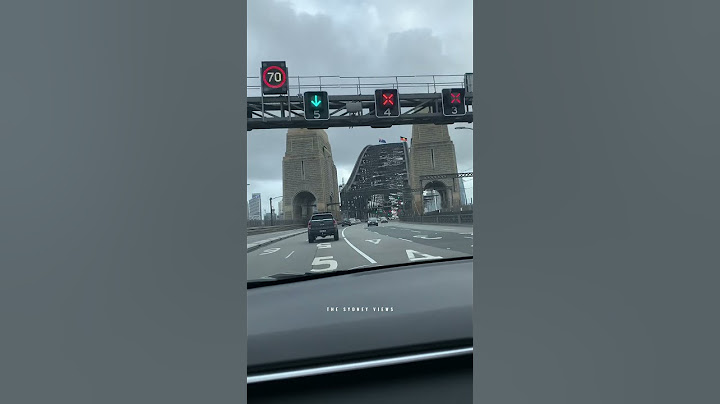 Sydney Harbour Bridge #sydney #australia #harbour #harbourbridge #vlog #travelvlog
