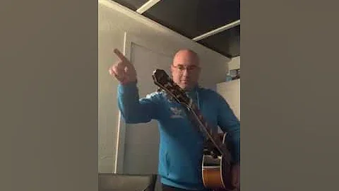 David MacPhee Indie Classics sings Live