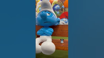 Just an egg on a bench who 💕 Smurfs #eggventurers #shorts #smurf