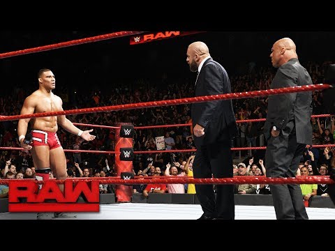 Triple H returns to join Team Raw at Survivor Series: Raw, Nov. 13, 2017