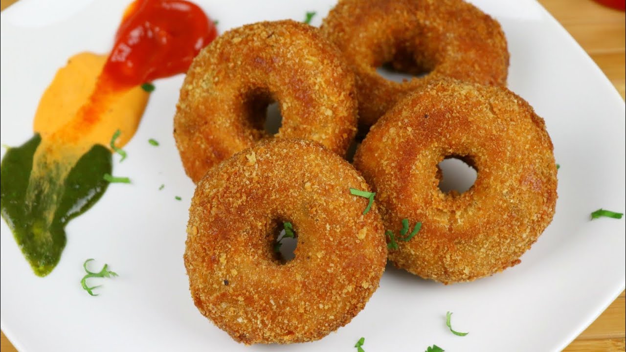 চিকেন ডোনাট- বাচ্চাদের প্রিয় মজার নাস্তা | How To Make Chicken Donuts | Chicken Donut in Bangla | Cooking Studio by Umme