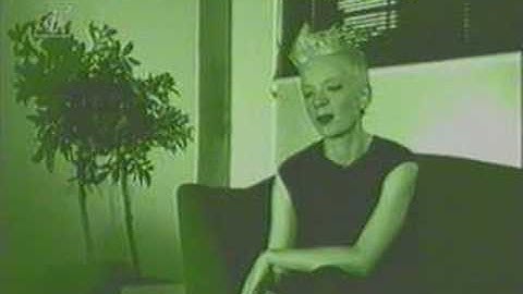 Garbage "Interview" Popworld 2002