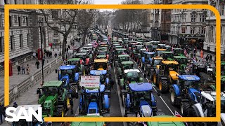 Why did hundreds of tractors fill the streets of London during tax fight