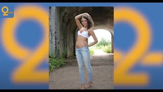 2-minutes of beautiful model Foxy Di