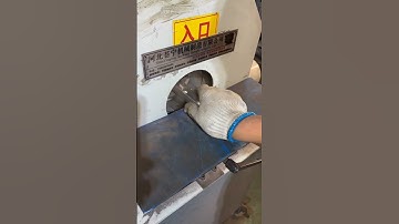 Pipe descaling machine, automatic pipe drawing machine