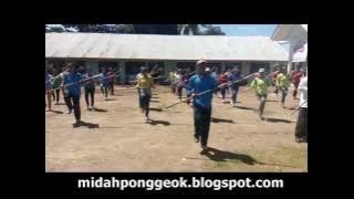 Tutorial Kolone Tongkat Pramuka Latihan Bersama Guru di Kec. Satarmese