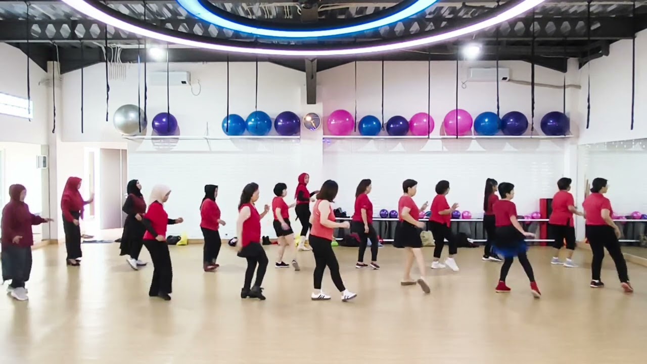 Let's Twist Again || Line Dance || Choreo by Karen Tripp || Demo by Befits LD
