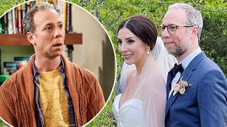 The Big Bang Theory star Kevin Sussman has tied the knot with his long time girlfriend Addie Hall