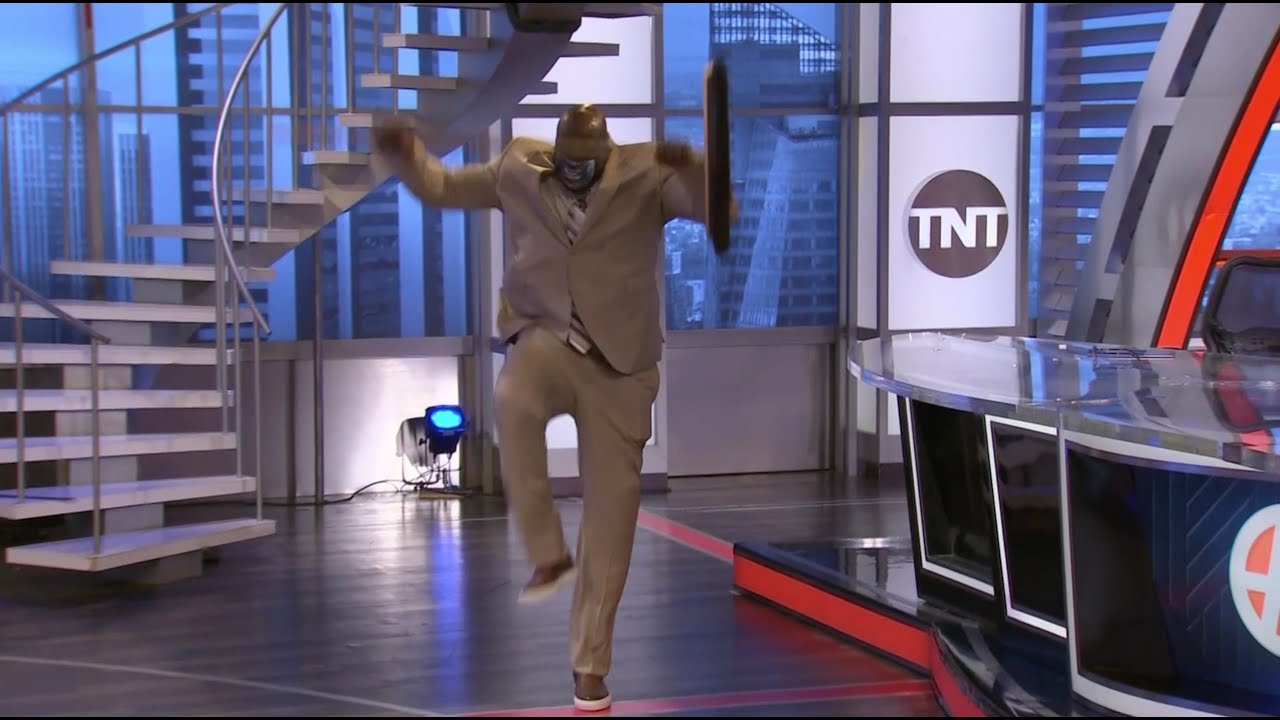 Shaq Snaps Chuck's Broom After Lakers Avoid Blazers' Sweep