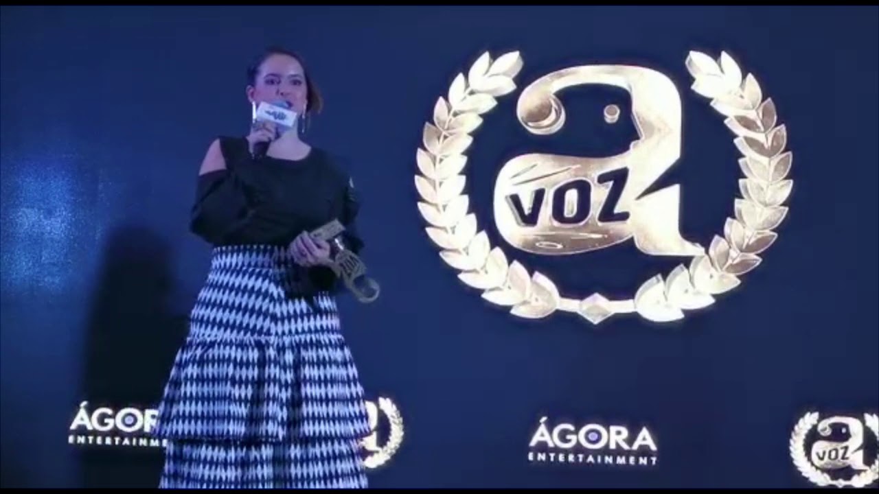 Soy la ganadora de Mejor voz para IVR en los premios Avoz Academia