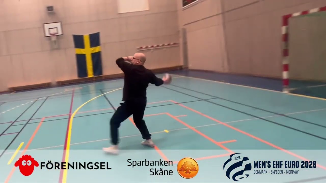 Hur svårt är det att kasta mot tomt mål? Ganska  svårt, visar det sig. Åtminstone för Björn Nilsson.