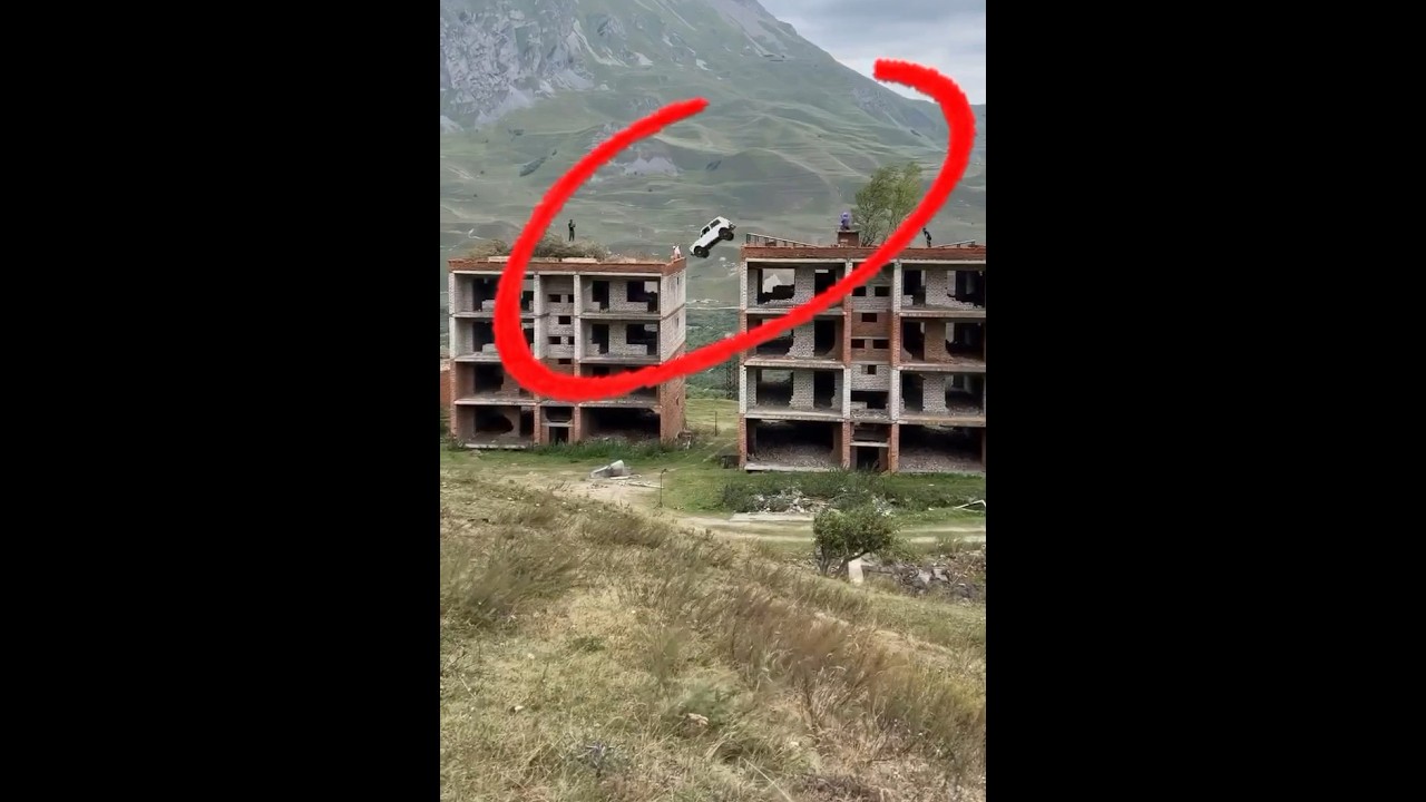 Car jump to next building#stunt#carjumping#accidentcars#crash#yt#viral#