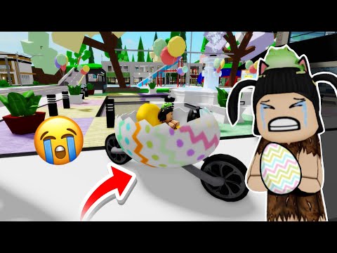 THE POOR BABY FINDING THE EASTER EGGS IN THE NEW UPDATE! Roblox (Brookhaven)