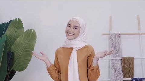 UMMA Hijab Tutorial #32 - Monogram Square Scarf in Beige with Ike Diana!