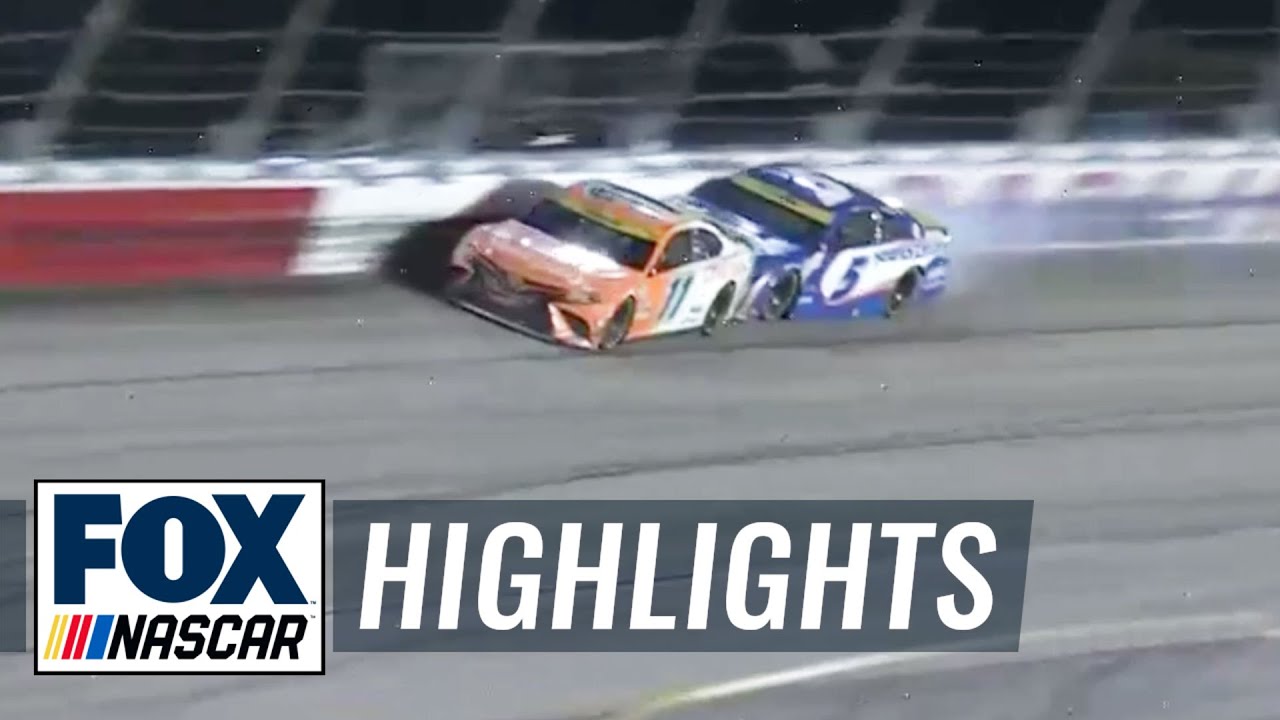 FINAL LAPS: Hamlin holds off Larson's 'video game' move in final corner | NASCAR ON FOX