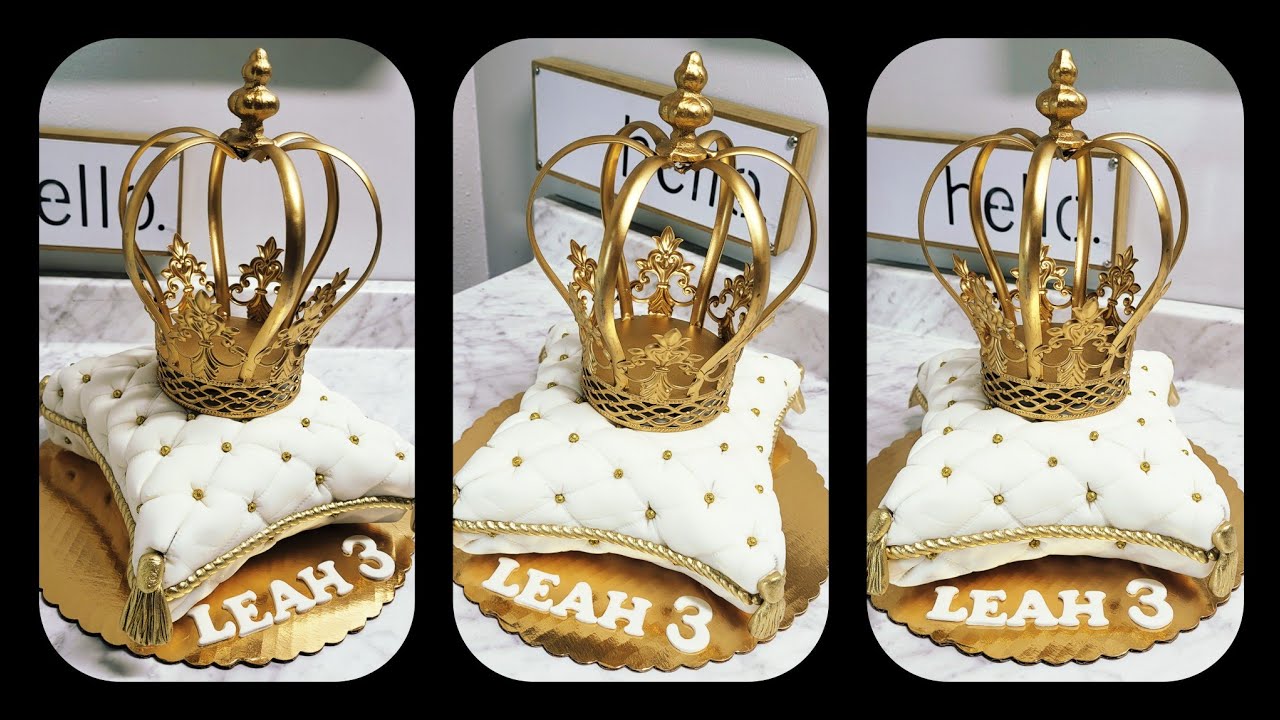 pastel  en forma de cojin con corona