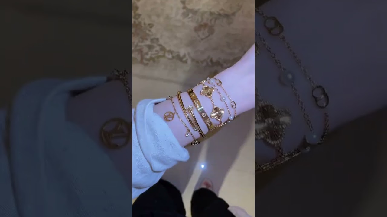 Style Lounge: Confidence in Every Clip 💃