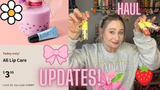 BATH & BODY WORKS UPDATES! LIP CARE HAUL + THIS WEEKS SALES! BODY CARE SALE!! SNEAK PEEKS 👀🫣🍐🪄