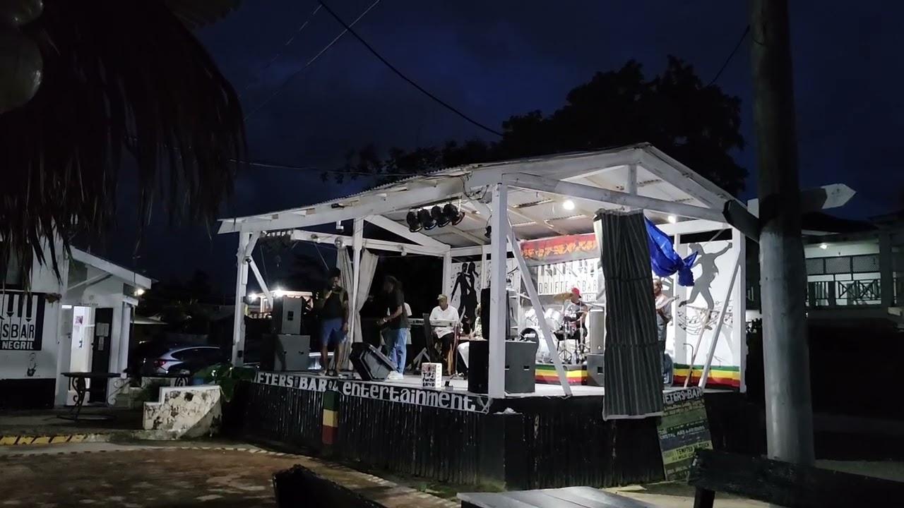 Live Reggae in Negril 🇯🇲