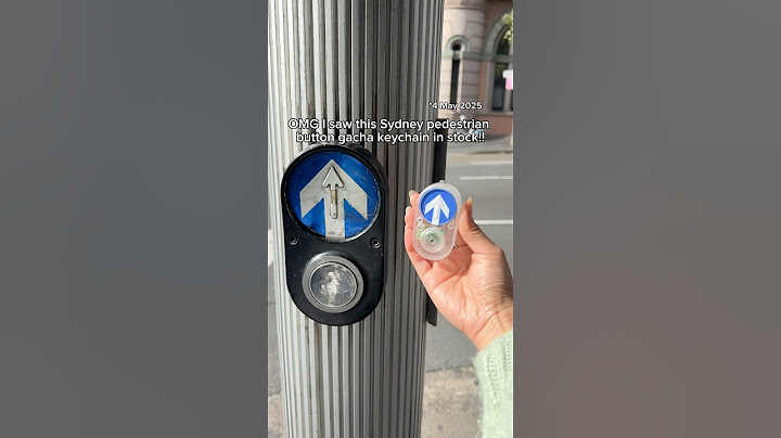 Sydney pedestrian button keychain!! #sydney #gachaclub #sydneyblogger #souvenir