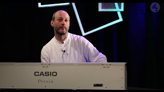 картинка: Александр Виноградов (импровизация)