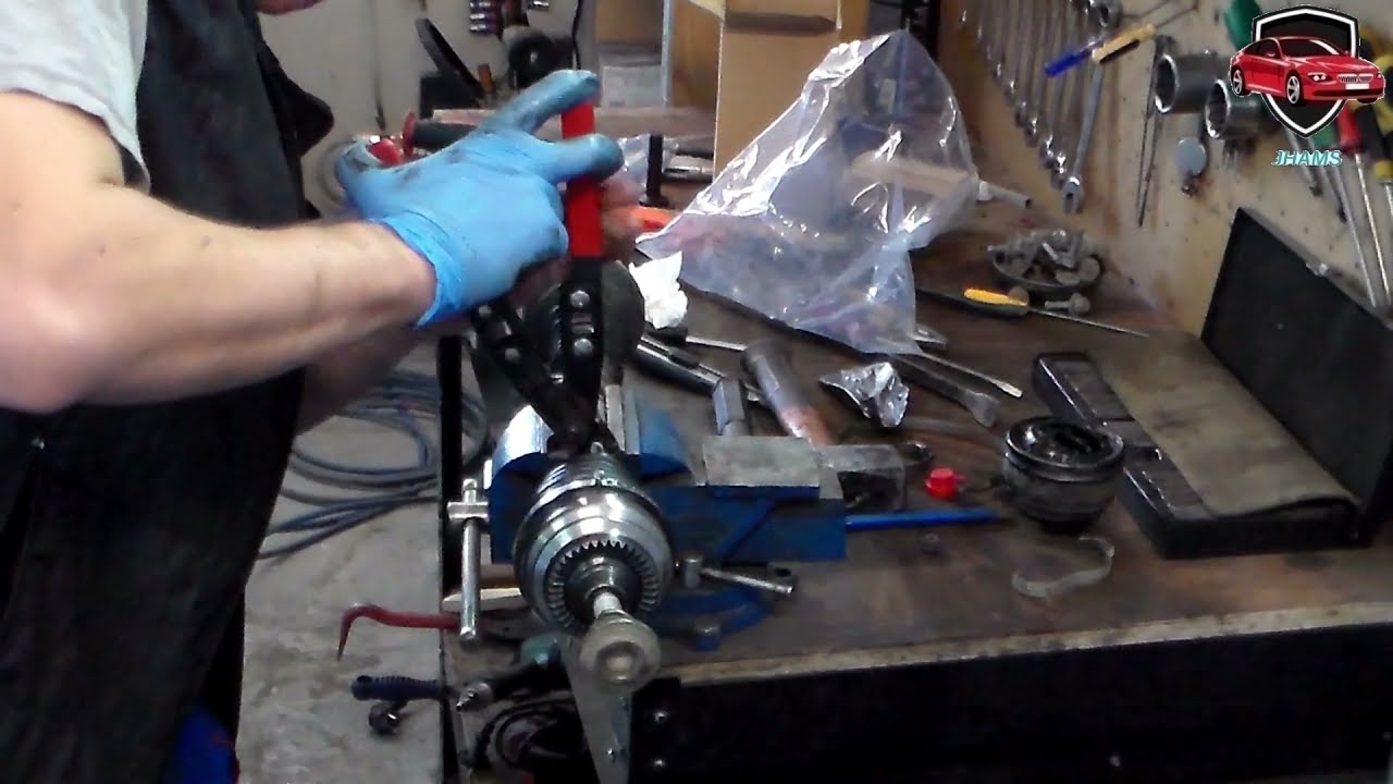 BMW F10/F11 xdrive, replace the front output shaft end piece.output